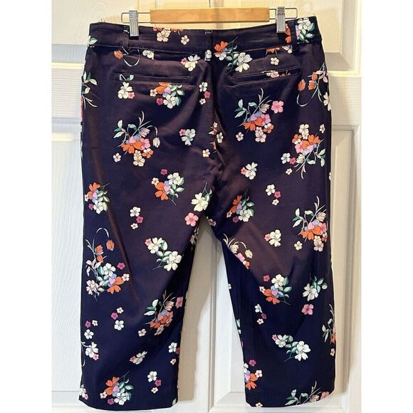 St. John's Bay Women’s 16 Navy Blue Floral High Rise Capris - Picture 2 of 5